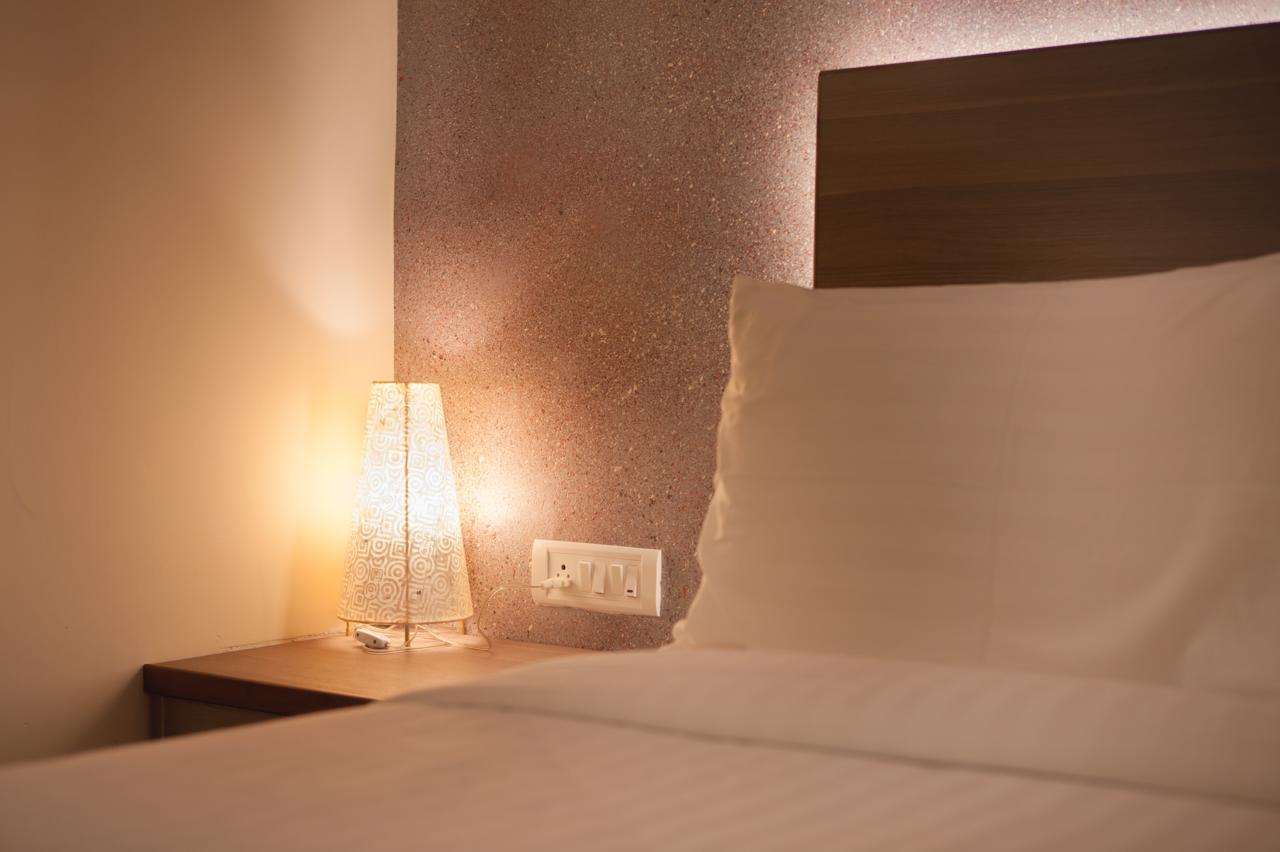 Comfy Luxury Hotel Bengaluru Szoba fotó